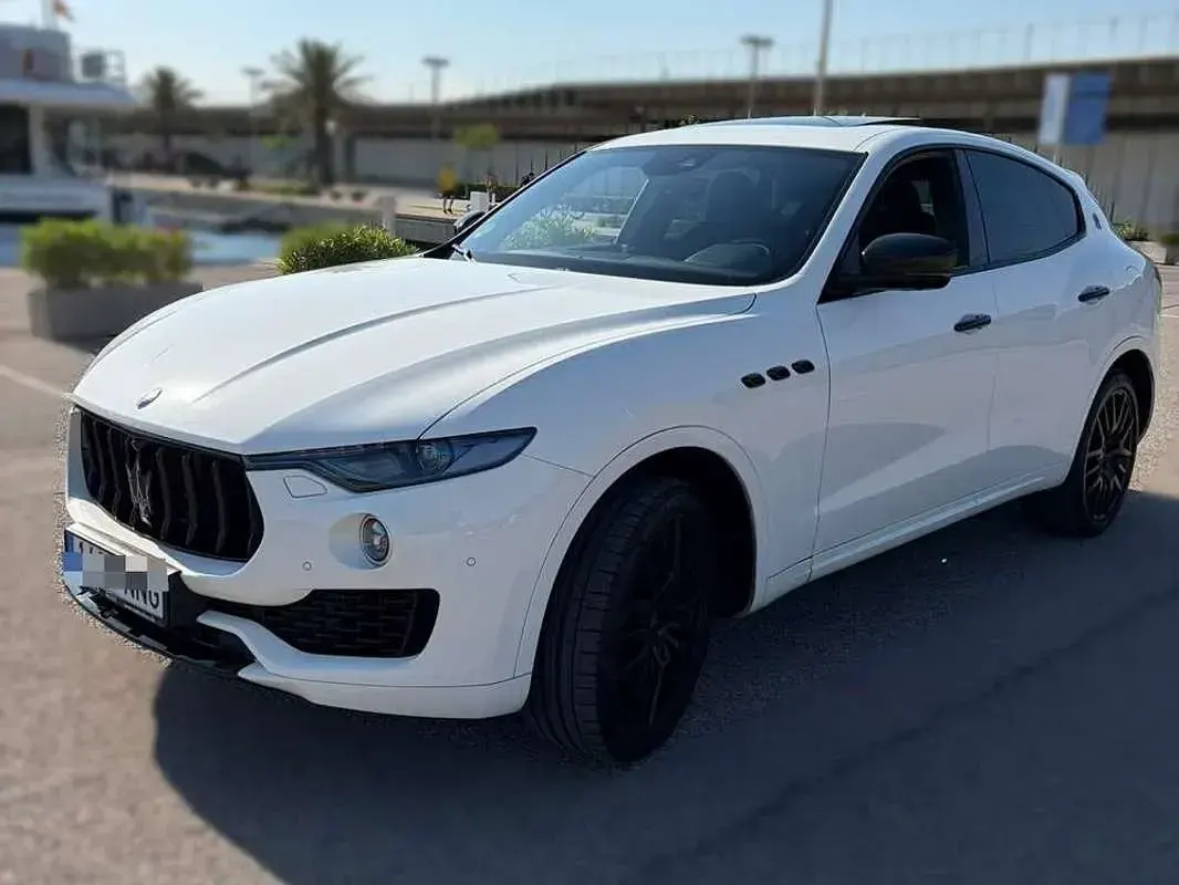 Usado Maserati Levante 275 CV (202 kW) 2017 Blanco SUV