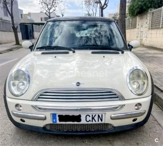 Usado Mini Cooper 115 CV (84 kW) 2003 Blanco Utilitario