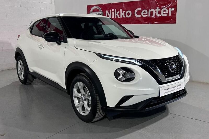 Blanco everest (soli Usado 2022 Nissan Juke N-Connecta SUV | 24.900 € (Caro) - Imagen 1/4