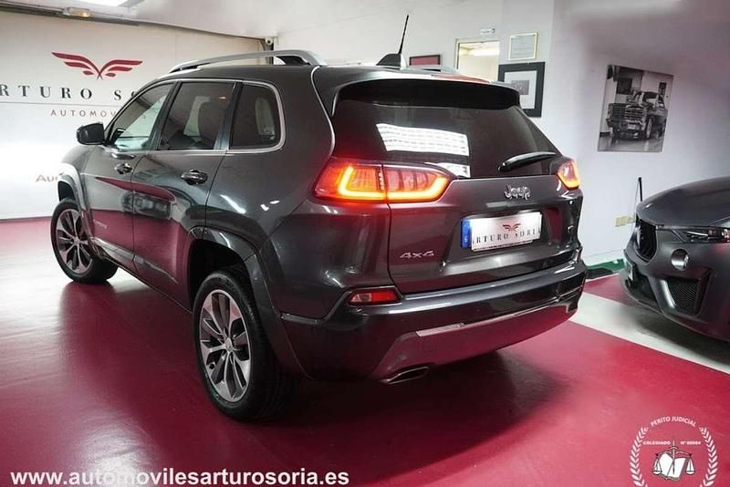 Usado Jeep Cherokee Overland 194 CV (142 kW) 2020 Gris SUV