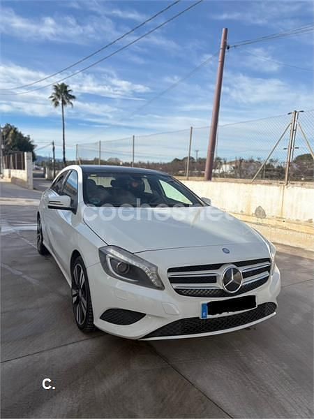 Blanco Usado 2013 Mercedes A180 Urban Berlina | 10.000 € (Super precio) - Imagen 1/4