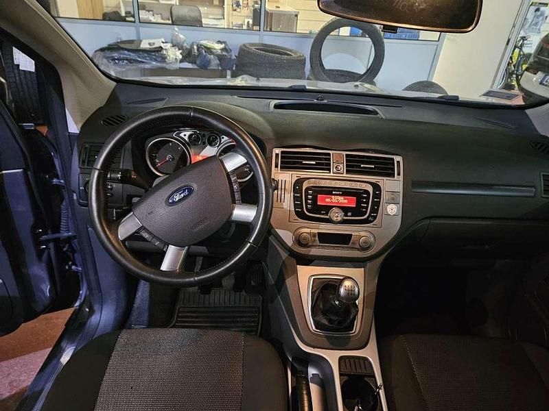 Usado Ford Kuga Titanium 140 CV (102 kW) 2011 Gris / plata SUV