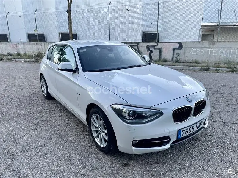 Używany BMW 118 Sport Line 170 KM (125 kW) 2012 Biały Hatchback