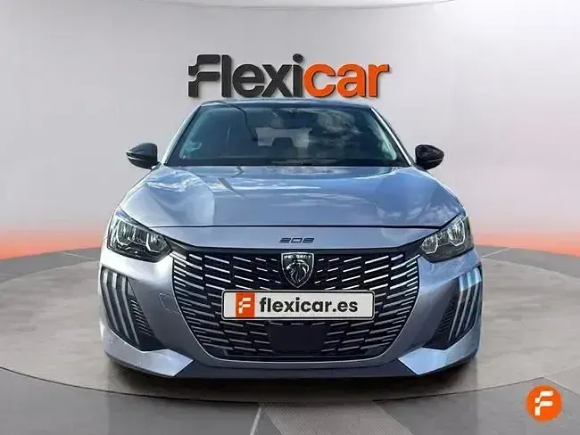 Usado Peugeot 208 Allure 100 CV (73 kW) 2025 Gris Utilitario