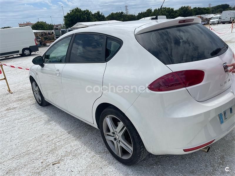 Usado Seat Leon Copa 105 CV (77 kW) 2012 Blanco Berlina