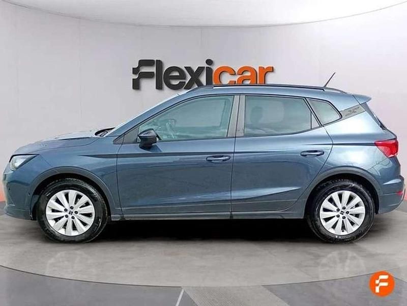 Usado Seat Arona Xperience 110 CV (80 kW) 2022 Gris SUV