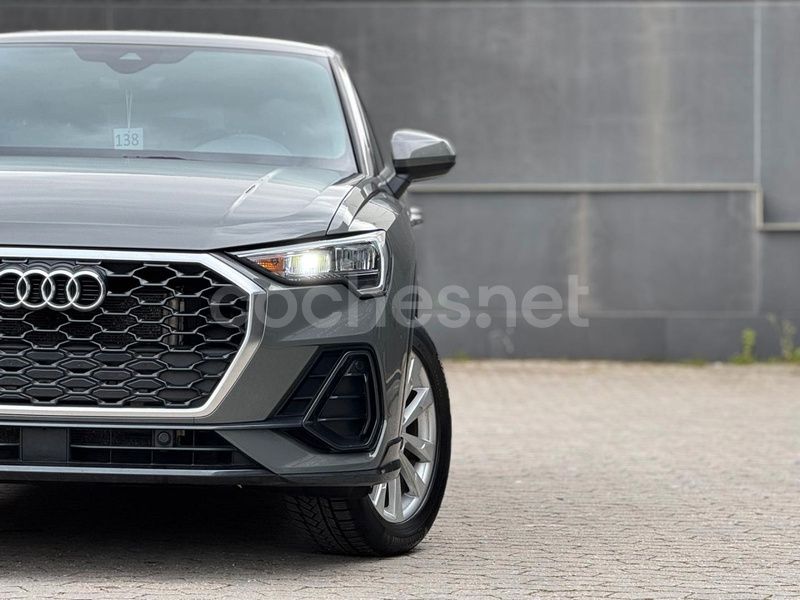 Gris / plata Usado 2024 Audi Q3 Sportback Advanced SUV | 40.995 € (Precio justo) - Imagen 1/1