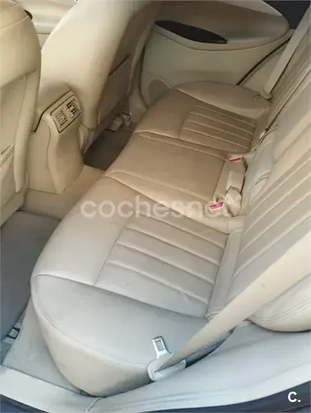 Usado Infiniti QX50 Premium 238 CV (175 kW) 2014 Granate SUV