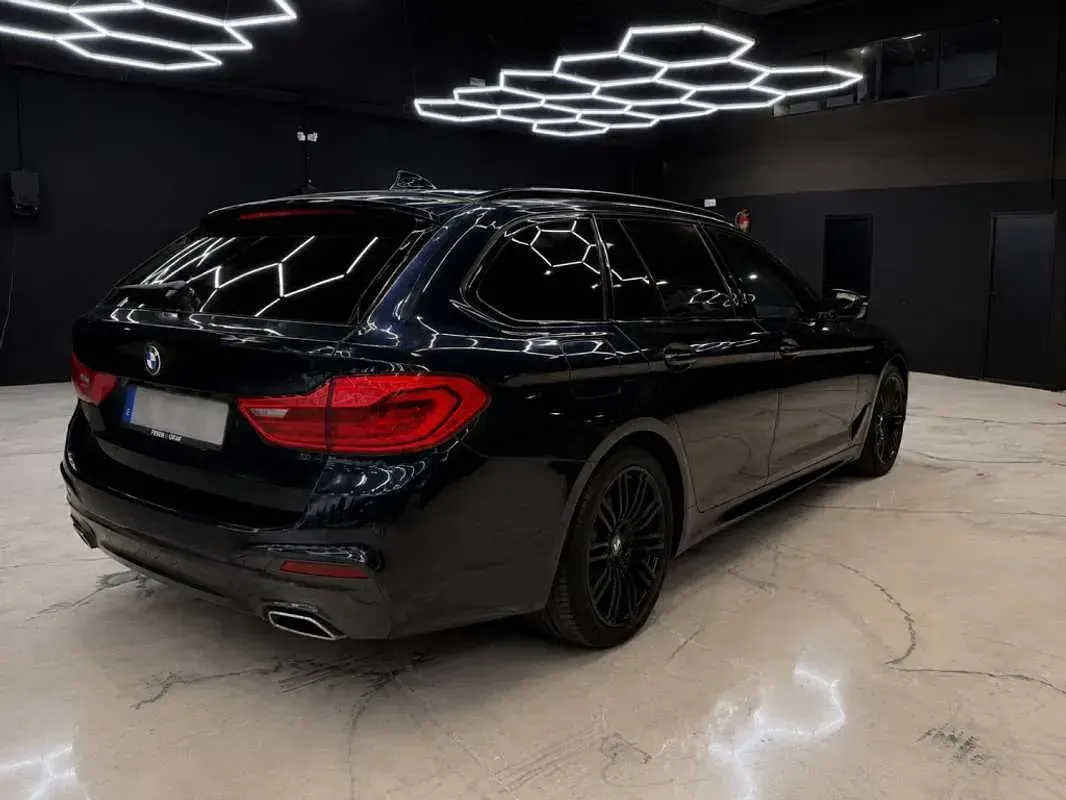 Usado BMW 530 Comfort Edition 265 CV (194 kW) 2017 Negro Familiar