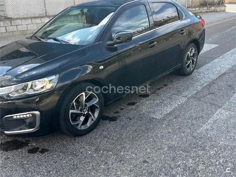Usado Citroën C-Elysee I Shine 100 CV (73 kW) 2017 Negro Berlina