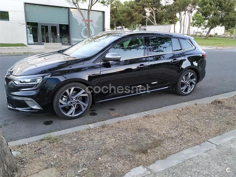 Usado Renault Mégane GrandTour GT 205 CV (150 kW) 2017 Negro Familiar