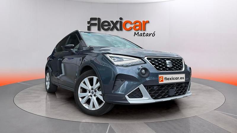 Usado Seat Arona Xperience 110 CV (80 kW) 2021 Gris SUV