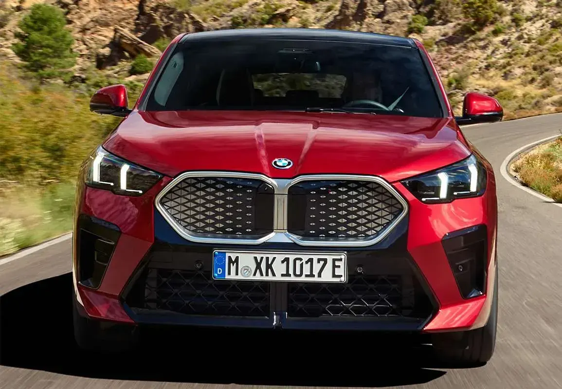 Usado BMW X2 136 CV (100 kW) 2023 Gris SUV