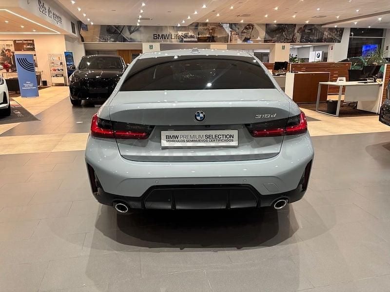 Usado BMW 318 150 CV (110 kW) 2025 Gris / plata Berlina