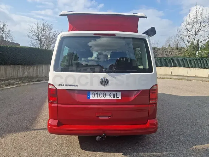 Usado VW California Beach 150 CV (110 kW) 2019 Rojo Van