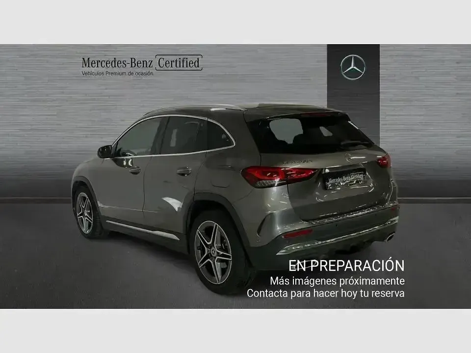 Usado Mercedes GLA200 150 CV (110 kW) 2022 Gris / plata SUV
