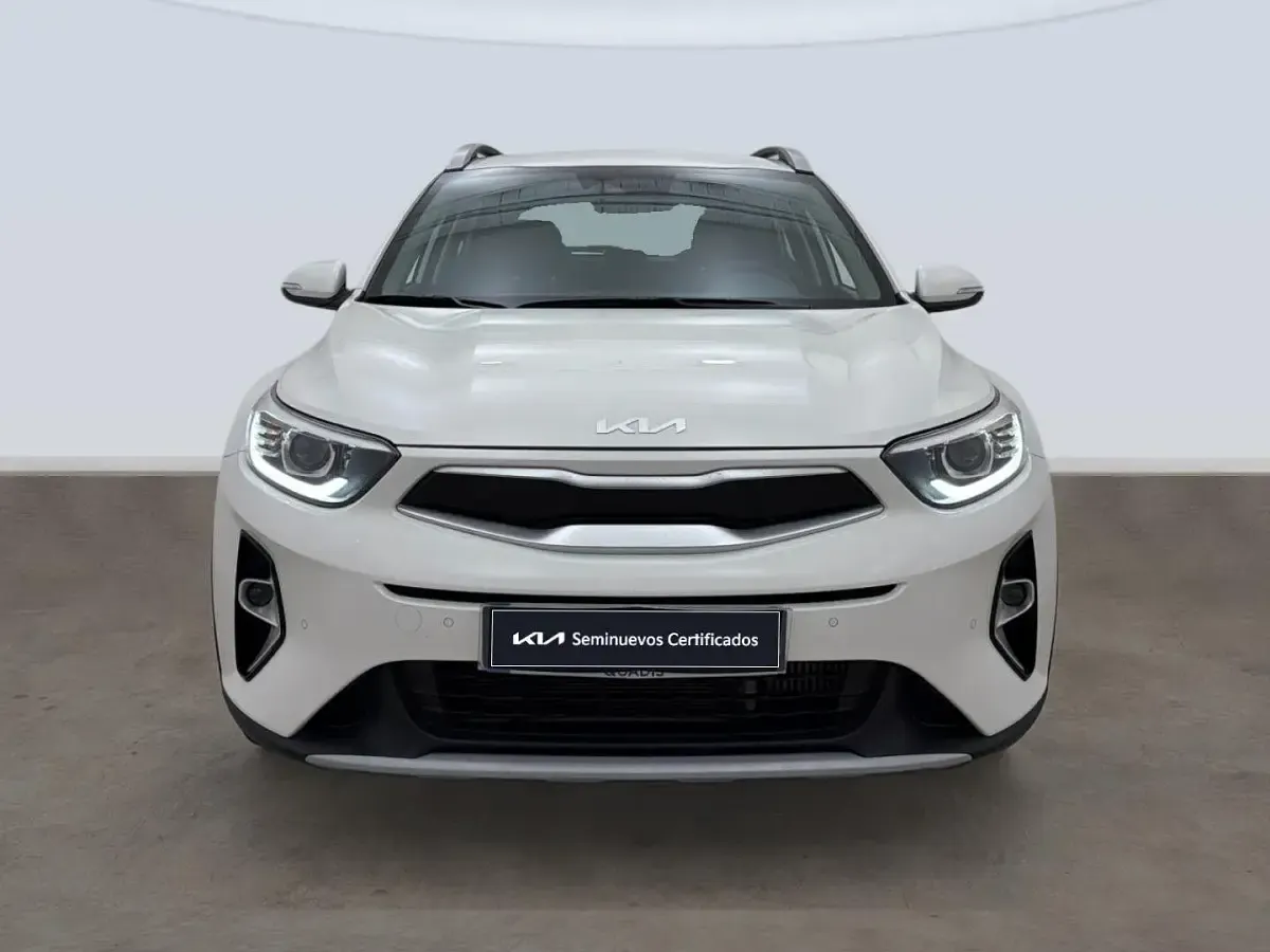 Usado Kia Stonic 101 CV (74 kW) 2025 Blanco SUV
