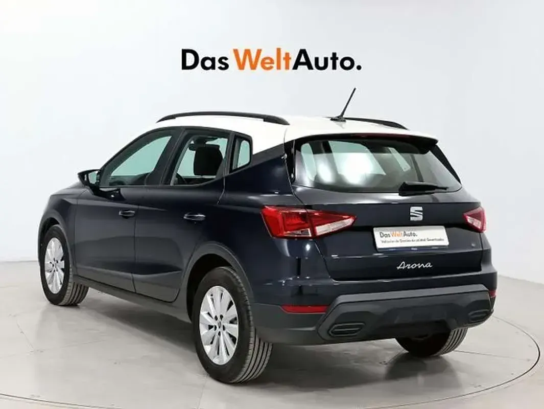 Usado Seat Arona Style 110 CV (80 kW) 2022 Azul SUV