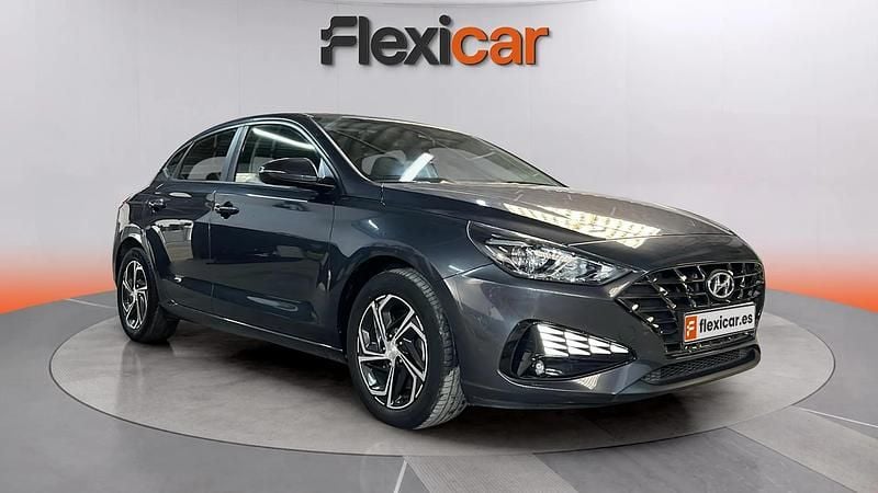 Begagnad Hyundai i30 120 HK (88 kW) 2021 Sedan