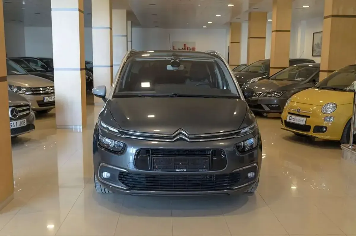 Usado Citroën C4 Shine 120 CV (88 kW) 2017 Gris Monovolumen