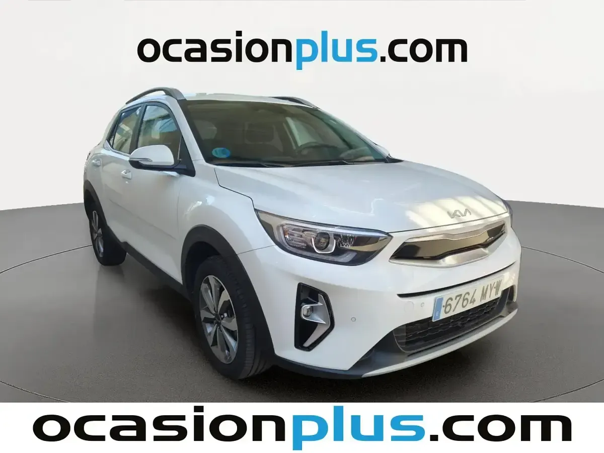 Usado Kia Stonic 100 CV (73 kW) 2025 Blanco SUV