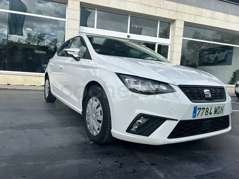 Usado Seat Ibiza Reference 80 CV (58 kW) 2023 Blanco Utilitario