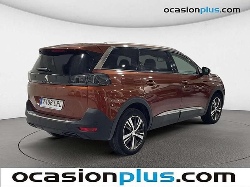 Usado Peugeot 5008 Allure 131 CV (96 kW) 2021 Marrón Monovolumen