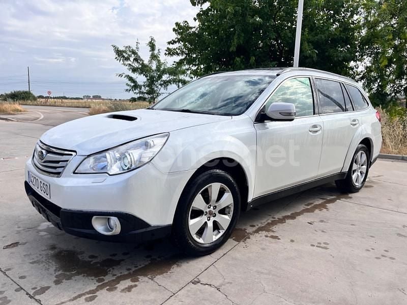 Blanco Usado 2010 Subaru Outback SUV | 4299 € (Super precio) - Imagen 1/4