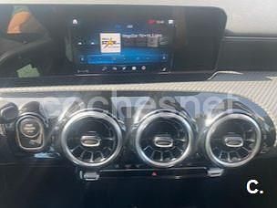 Usado Mercedes A180 116 CV (85 kW) 2020 Negro Berlina
