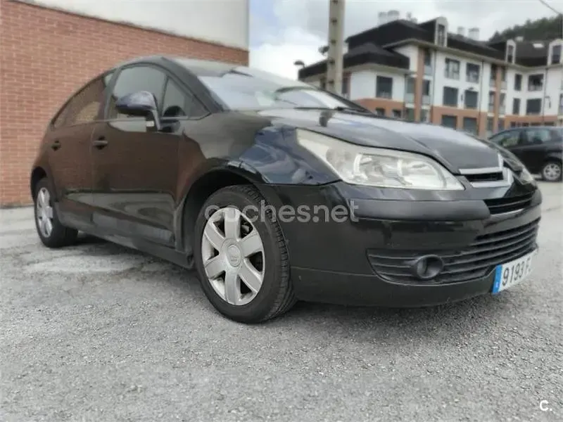 Usado Citroën C4 110 CV (80 kW) 2006 Negro Berlina