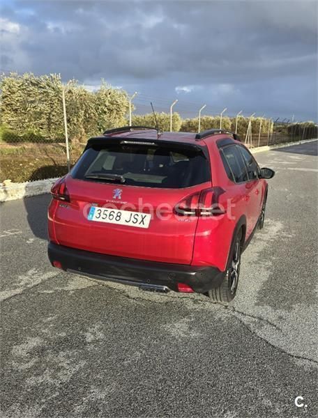 Usado Peugeot 2008 GT-line 120 CV (88 kW) 2016 Granate SUV