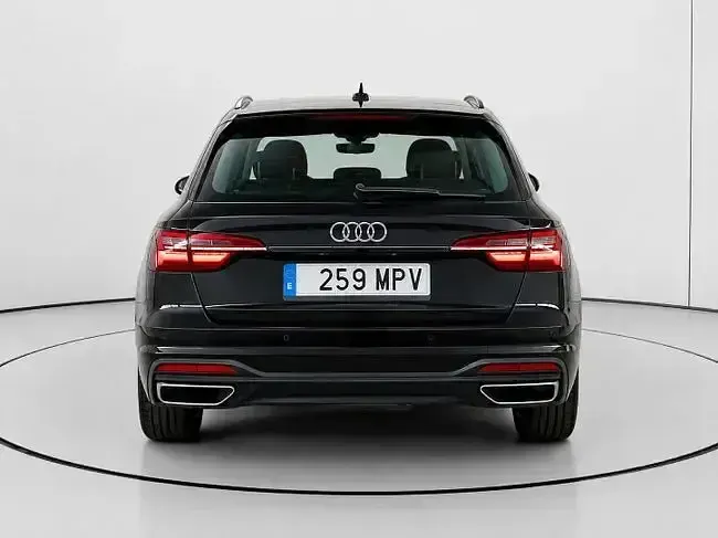Usado Audi A4 Advanced Plus 163 CV (119 kW) 2021 Negro Familiar
