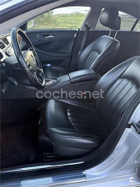 Usado Mercedes CLS350 272 CV (200 kW) 2005 Gris / plata Berlina