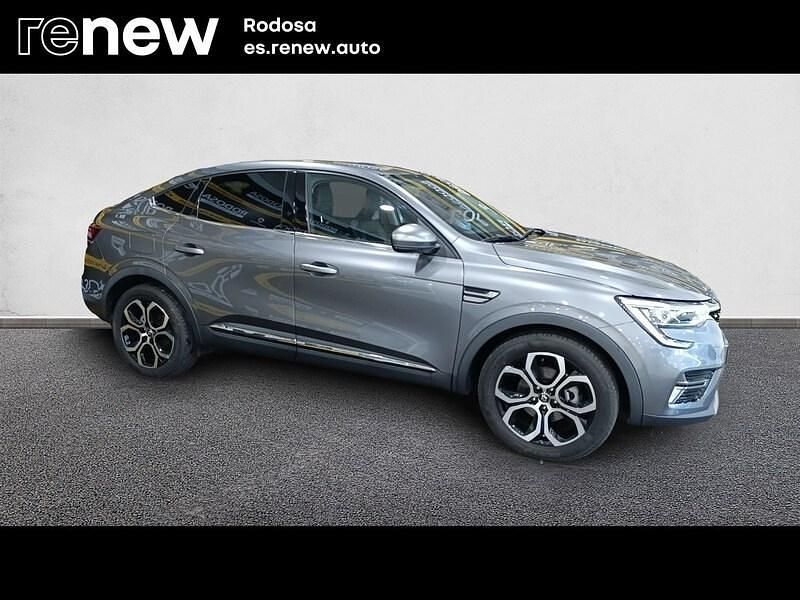 Usado Renault Arkana Techno 145 CV (106 kW) 2023 Gris SUV