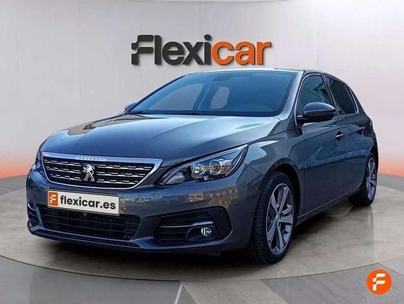 Usado Peugeot 308 Allure 131 CV (96 kW) 2020 Gris Utilitario