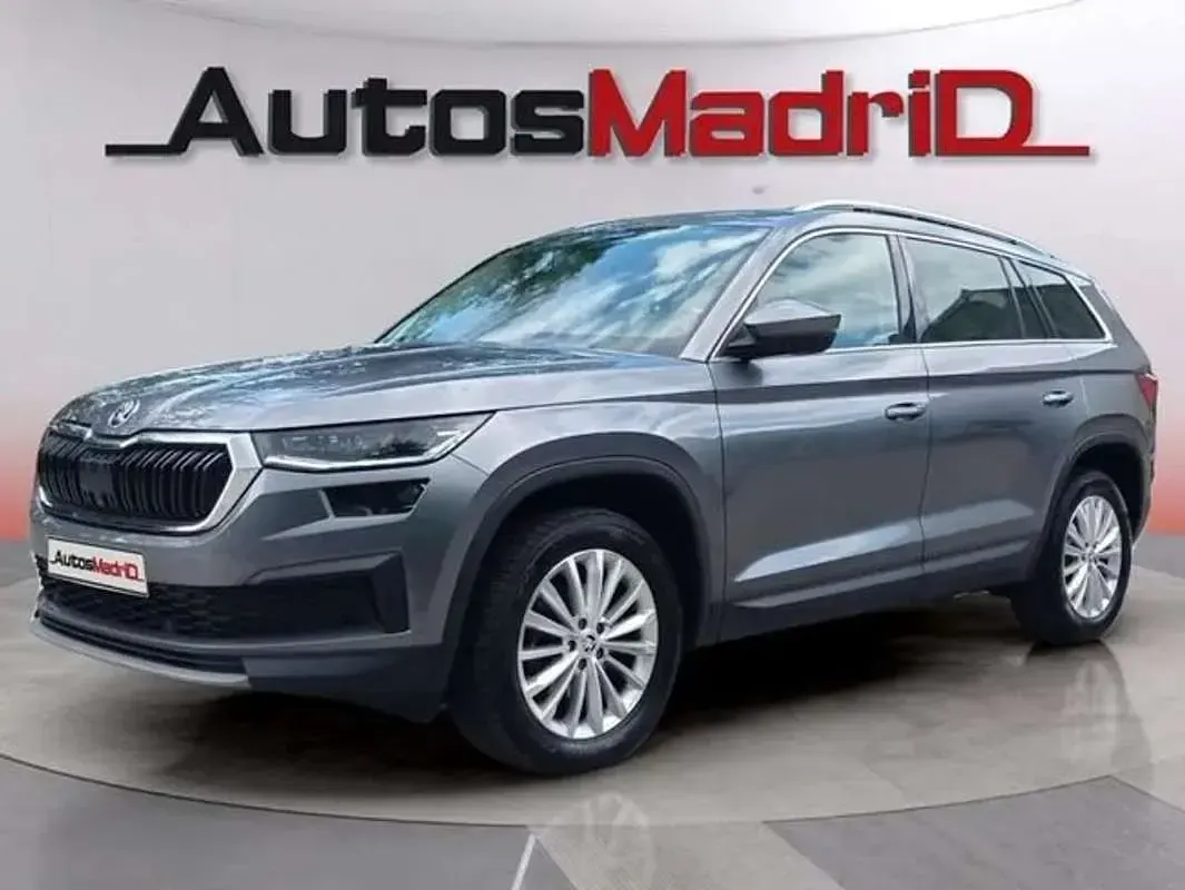Usado Skoda Kodiaq Style 150 CV (110 kW) 2024 Gris SUV