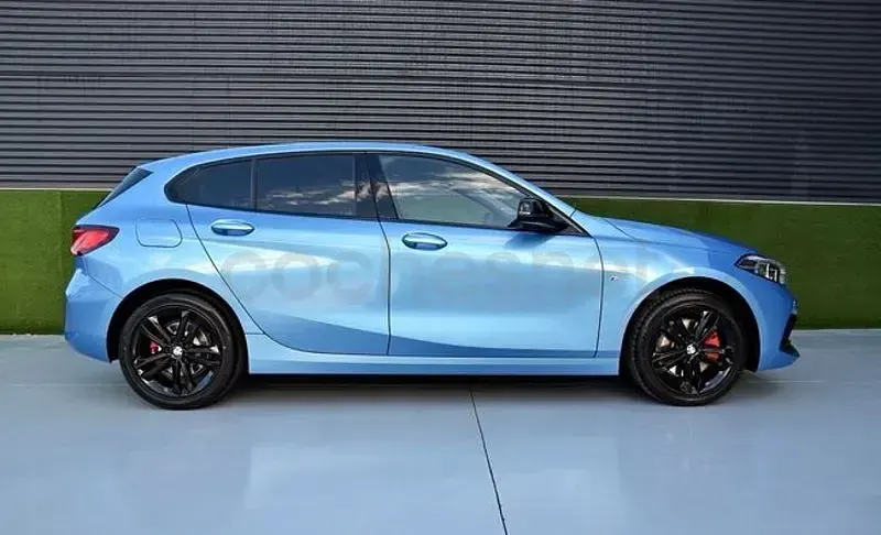 Usado BMW 116 Comfort Edition 116 CV (85 kW) 2020 Azul Utilitario