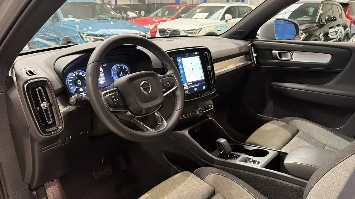 Usado Volvo XC40 Core 129 CV (94 kW) 2024 SUV