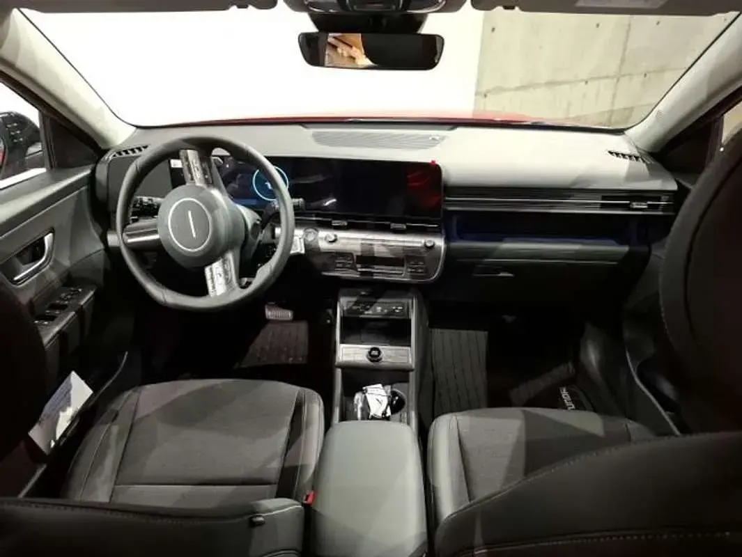 Usado Hyundai Kona 139 CV (102 kW) 2025 Negro SUV