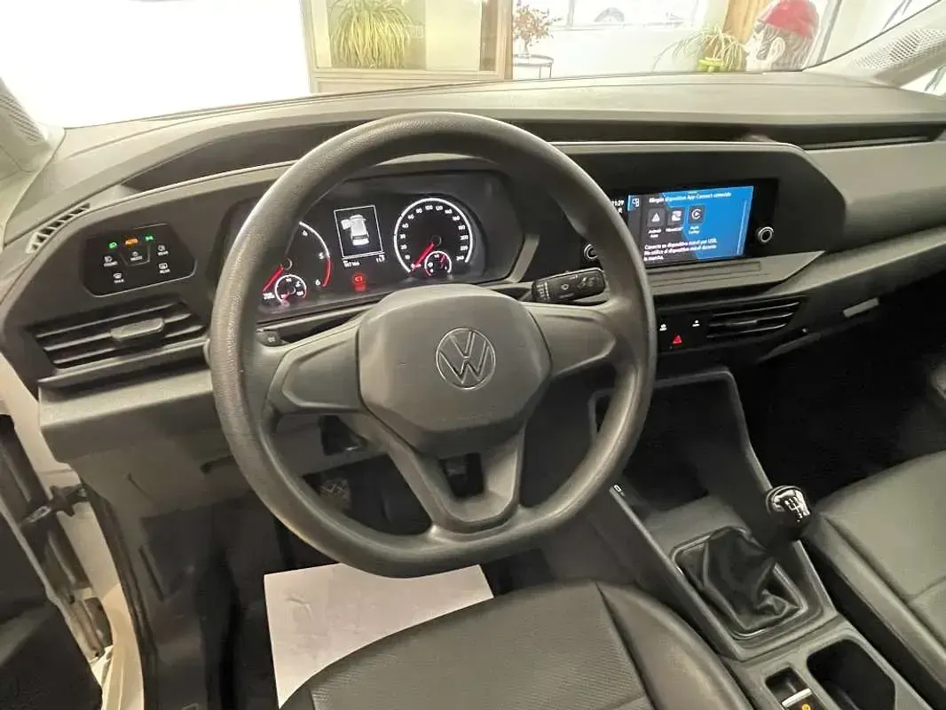 Usado VW Caddy Maxi 102 CV (75 kW) 2021 Blanco Monovolumen
