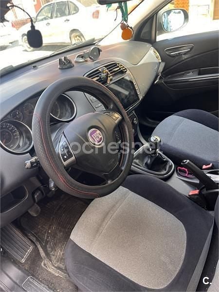 Negro Usado 2007 Fiat Bravo Dynamic Utilitario | 2500 € (Buen precio) - Imagen 1/4