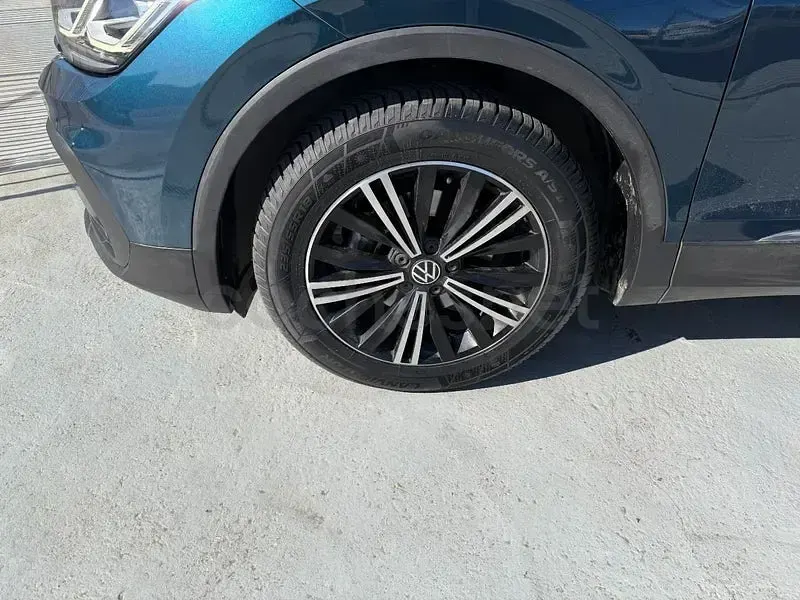 Usado VW Tiguan Life 150 CV (110 kW) 2023 Azul SUV