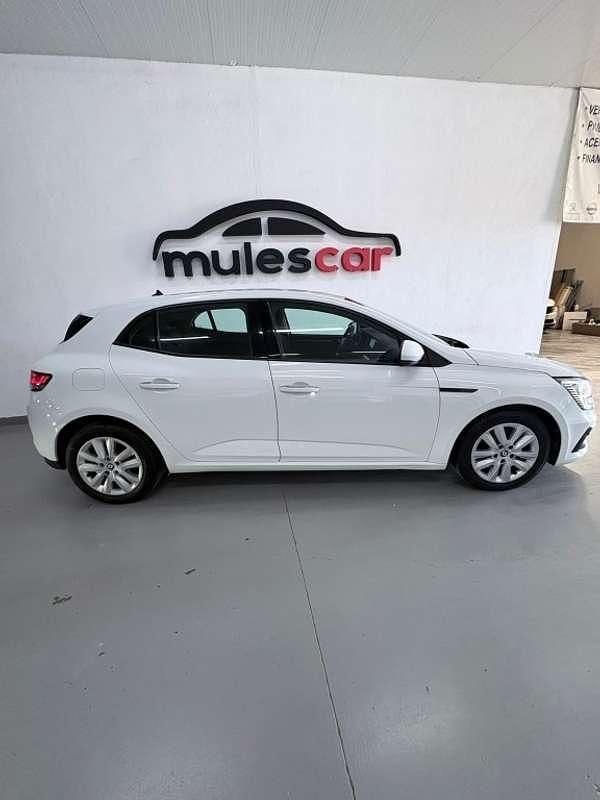 Occasion Renault Mégane IV Intens 116 PK (85 kW) 2022 Wit Hatchback