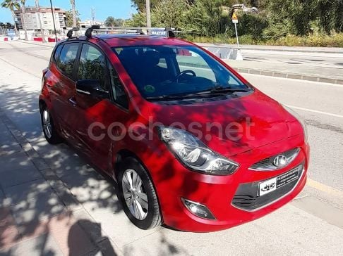 Usado Hyundai ix20 126 CV (92 kW) 2014 Rojo Utilitario
