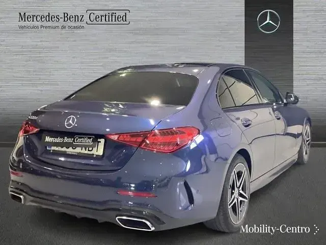 Usado Mercedes C220 200 CV (147 kW) 2025 Azul sodalita Berlina