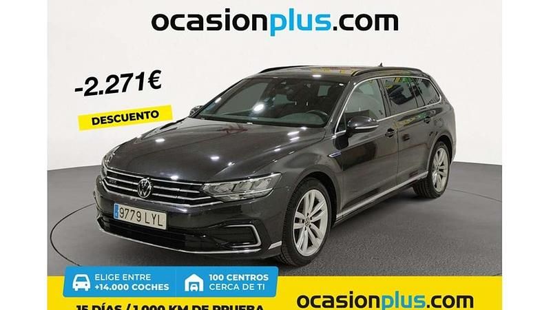 Gris Usado 2022 VW Passat GTE Familiar | 22.214 € (Buen precio) - Imagen 1/4
