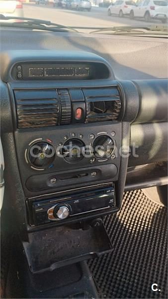 Usado Opel Corsa Eco 60 CV (44 kW) 1998 Gris / plata Utilitario