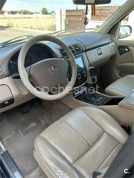 Usado Mercedes ML400 250 CV (183 kW) 2003 Azul SUV
