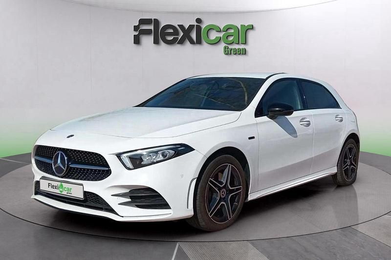 Usado Mercedes A250 220 CV (161 kW) 2021 Blanco Berlina