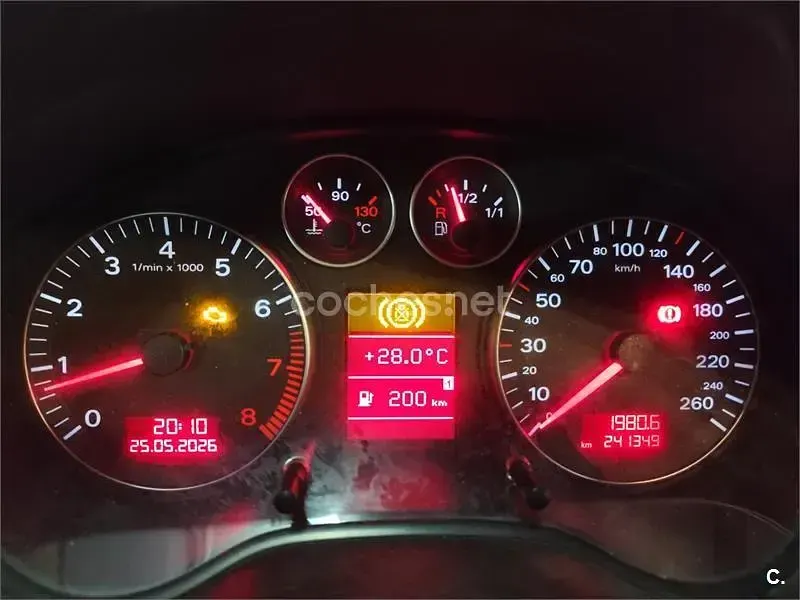 Usado Audi A3 Ambiente 115 CV (84 kW) 2006 Negro Utilitario